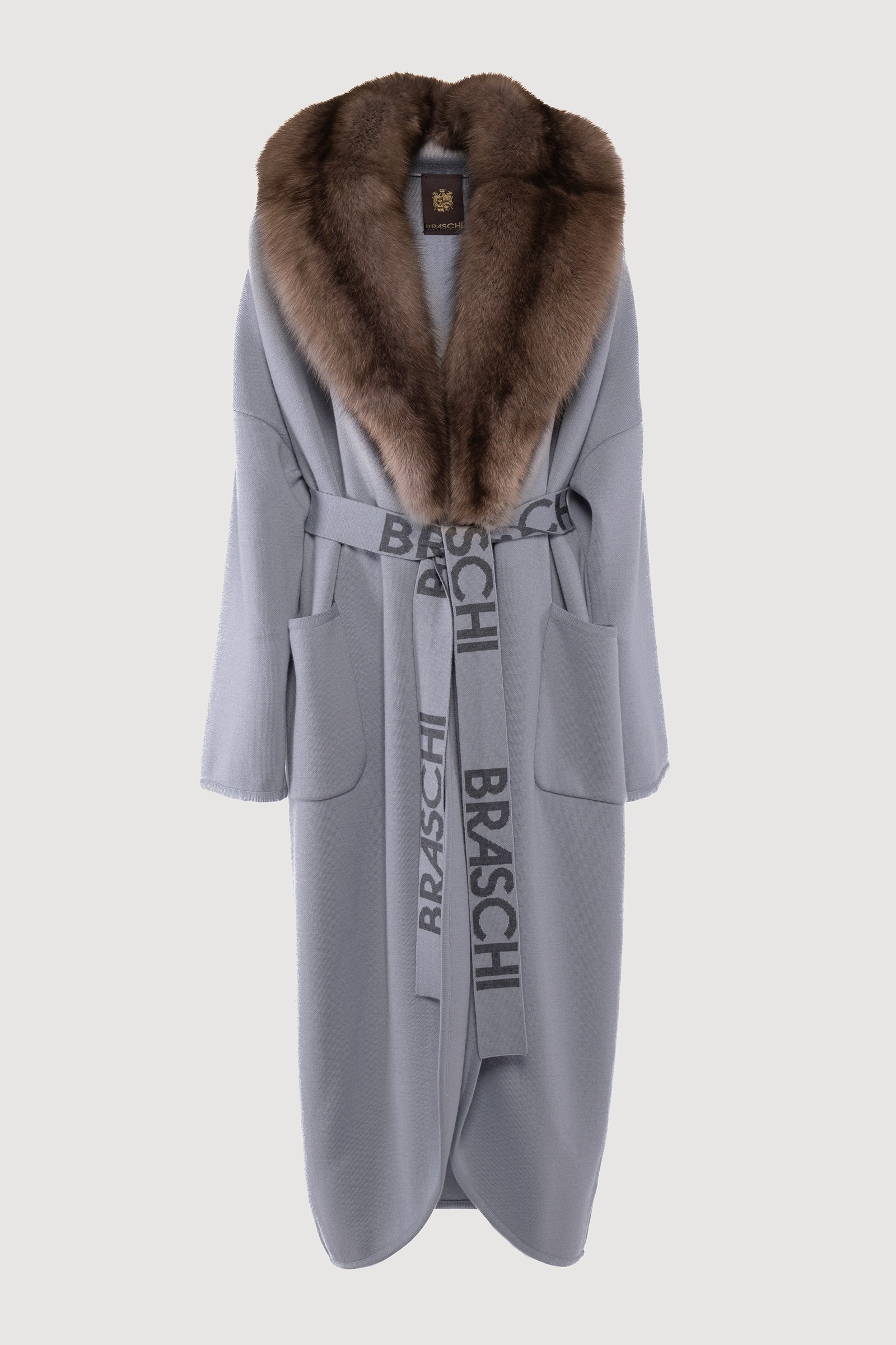 Cashmere coat with sable